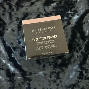 Danessa Myricks Beauty Evolution Powder